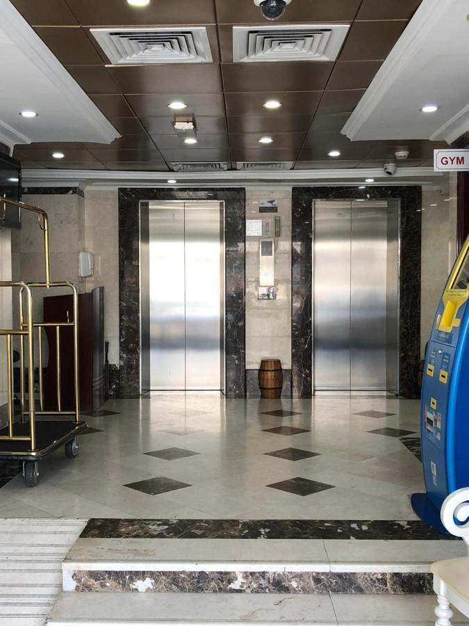 Flamingo Hotel Apartmentアブダビ エクステリア 写真
